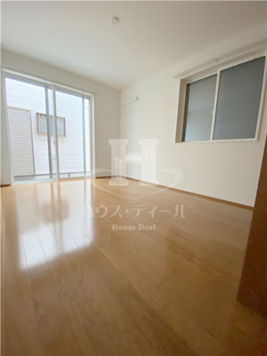 【寝室】 | Casa　Bianca | 広くて明るい寝室