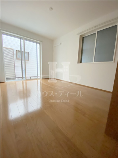 【寝室】 | Casa　Bianca | 広くて明るい寝室