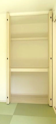 グラファーレ前橋市朝日が丘町　1号棟の和室|【イメージ画像】和室収納も充実してます。