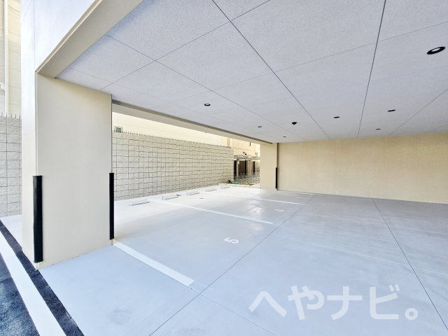 【駐車場】 | S-RESIDENCE桜本町awesome | ★敷地内駐車場