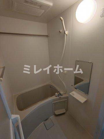 Valle Feliz雑色の浴室