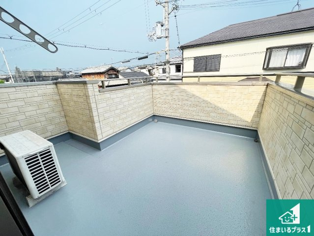 加古川市野口町水足　中古一戸建てのバルコニー|ワイドバルコニーは洗濯物を干すスペースが広いのでご家族が多くても安心！