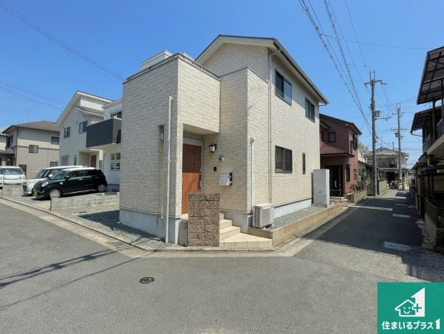 加古川市野口町水足　中古一戸建ての外観|周辺は落ち着いた街並みの住宅地！子育てがしやすい住環境です！