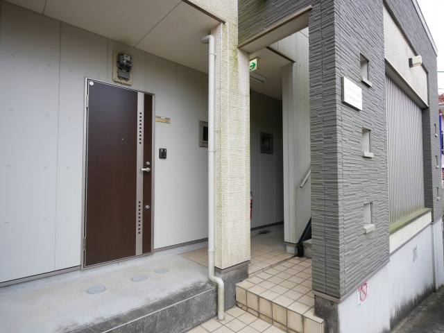 デルフィーノ二日市北のエントランス