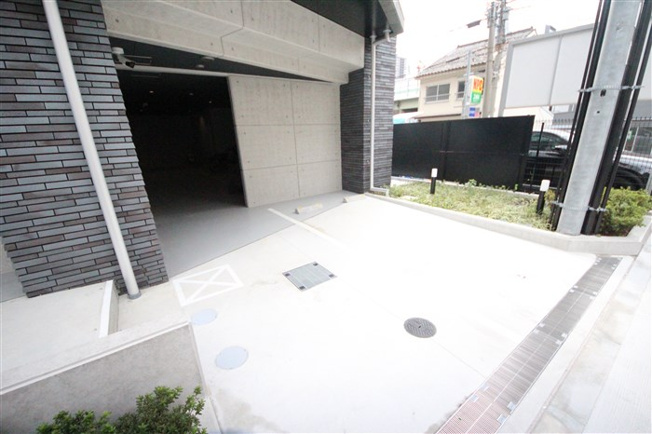 【駐車場】 | S-RESIDENCE堺筋本町Uno