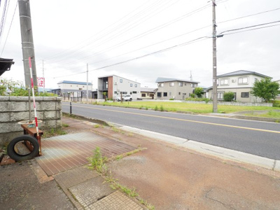【前面道路含む現地写真】 | 中古戸建　窪田町窪田