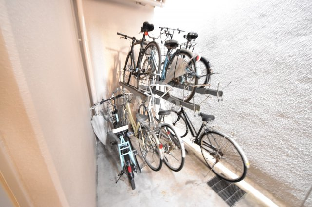 トゥールロワイエ北梅田のその他共用部分|トゥールロワイエ北梅田　駐輪場