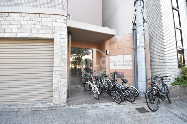 トゥールロワイエ北梅田のエントランス|トゥールロワイエ北梅田　エントランス