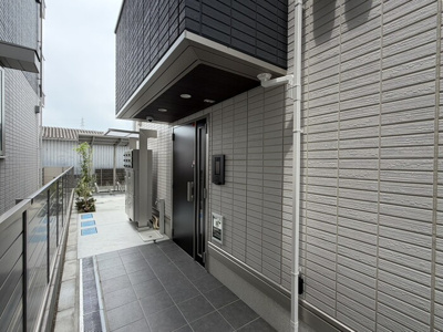 【エントランス】 | Ｄ-ＲＯＯＭ佐太中町
