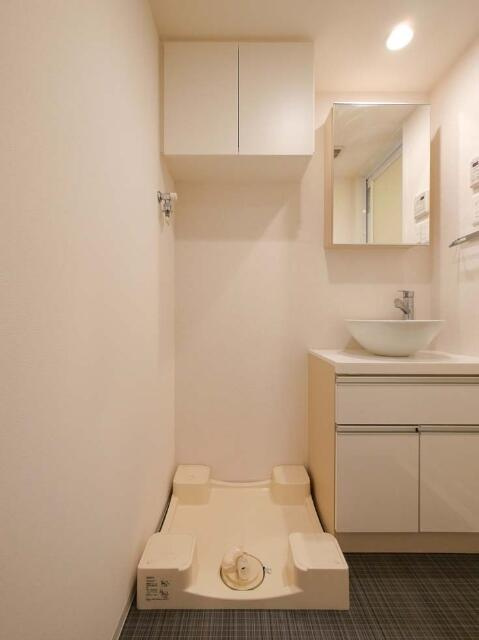 ＰＲＥＭＩＵＭ　ＣＵＢＥ　飯田橋＃ｍｏの設備|室内洗濯置き場