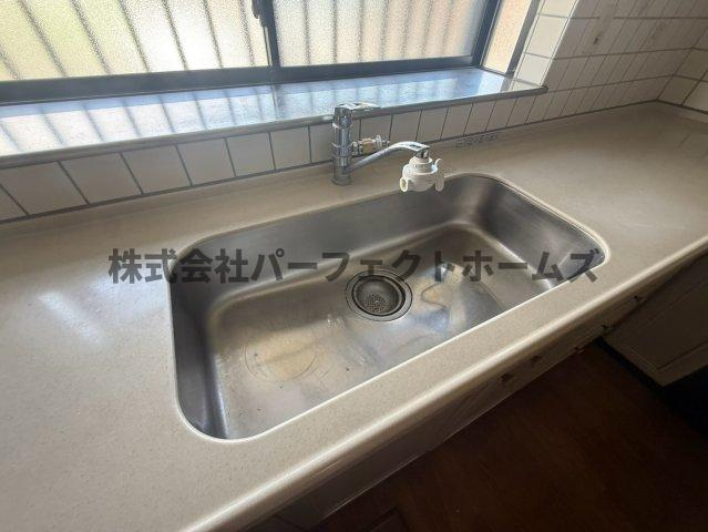 藤が尾3丁目戸建　賃貸のキッチン|きれいなキッチンです