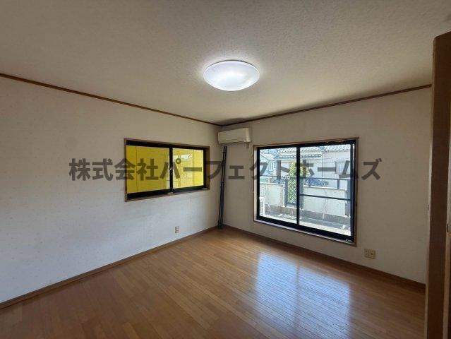 藤が尾3丁目戸建　賃貸の洋室|広々とした洋室です