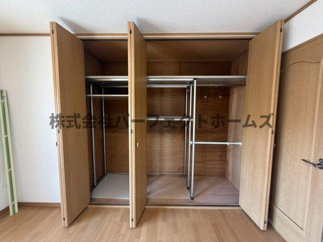 藤が尾3丁目戸建　賃貸の収納|大きなスペースがあり、収納には困りません