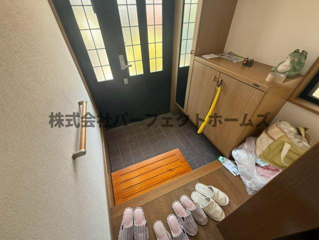 藤が尾3丁目戸建　賃貸の玄関|きれいな玄関です