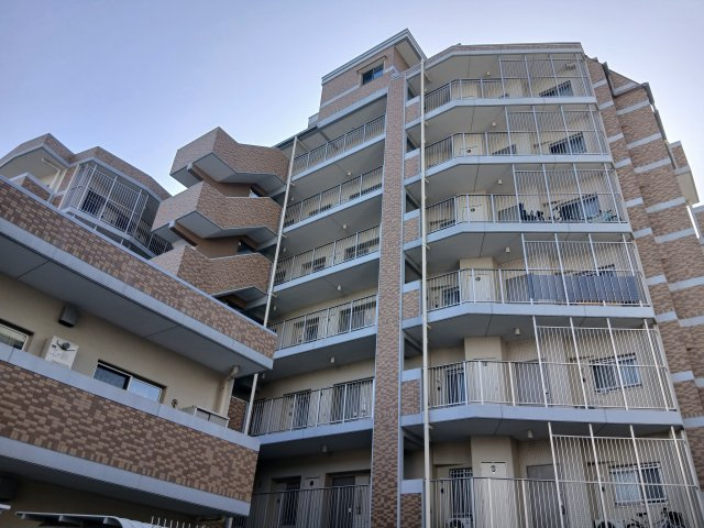 リベール東灘青木の外観