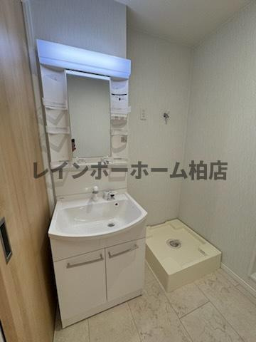 特典：仲介手数料が無料です!!の洗面所|コンパクトで使いやすい洗面所
