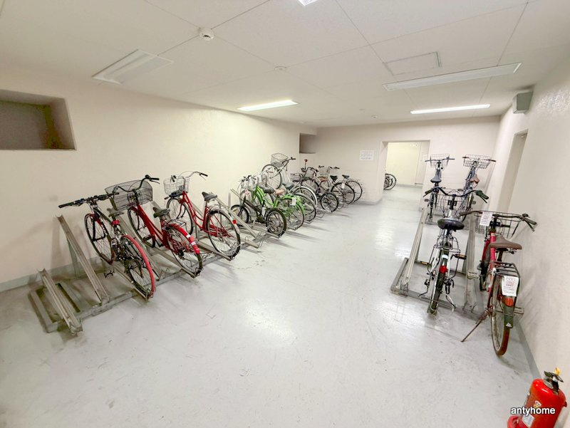 エイペックス心斎橋東の駐車場