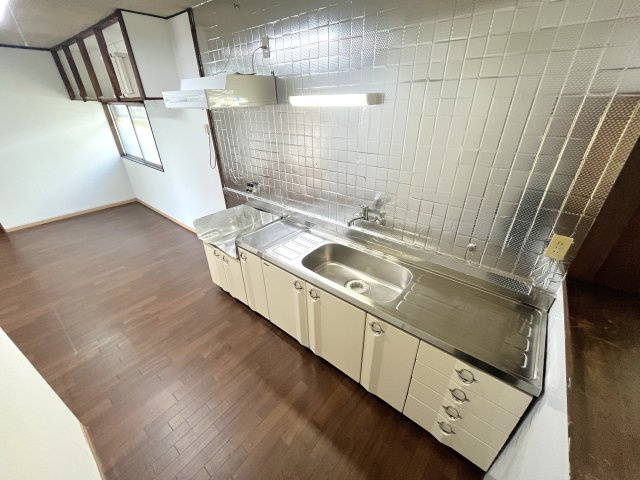 藤田町戸建てのキッチン
