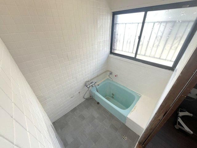 藤田町戸建ての浴室