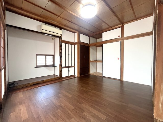 藤田町戸建ての居間・リビング