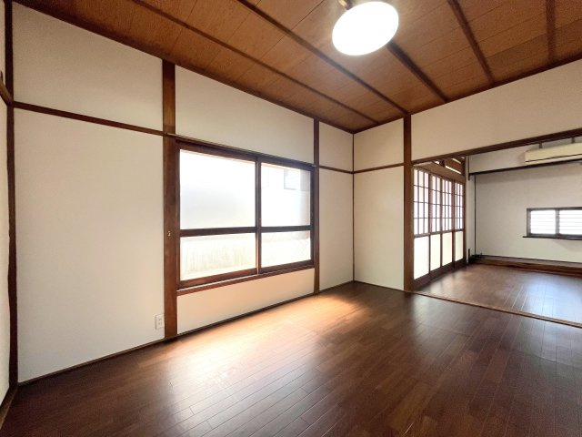 藤田町戸建ての寝室