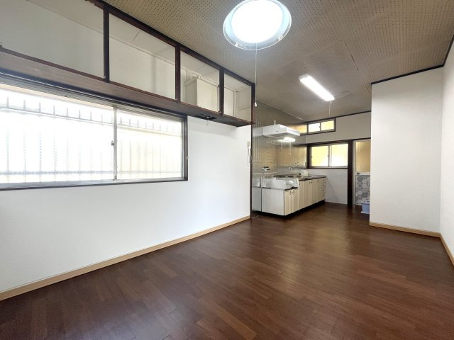 藤田町戸建ての居間・リビング