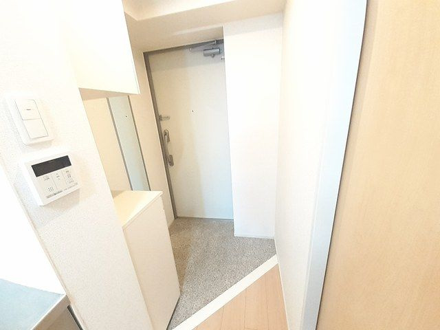 グランツ堀田の玄関