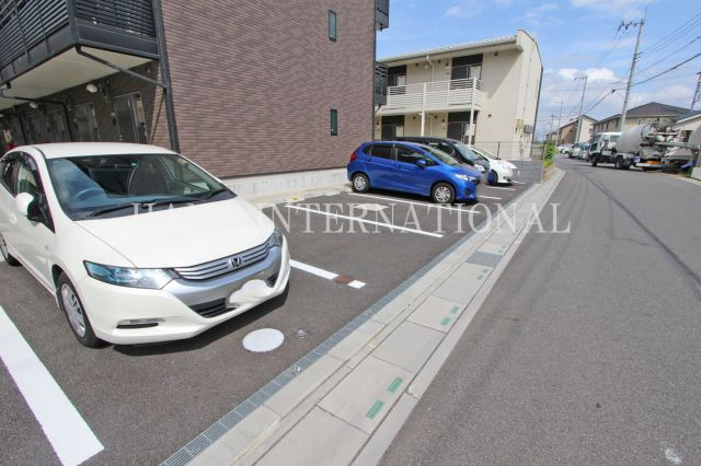 ジオイドの駐車場
