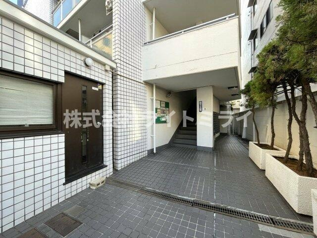 トップ本郷のロビー