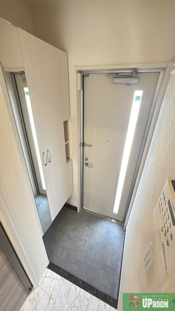 ルシアンの玄関