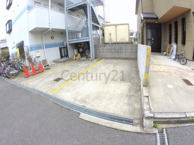 【駐車場】 | アルマーレ