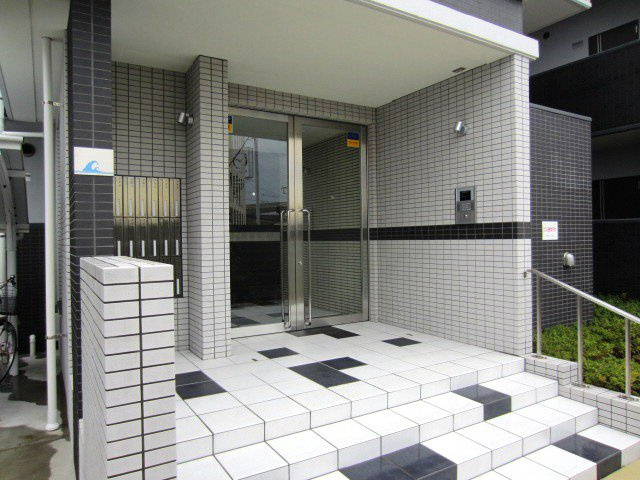 【エントランス】