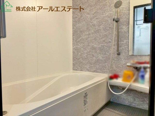 加古郡稲美町加古　　中古戸建の浴室