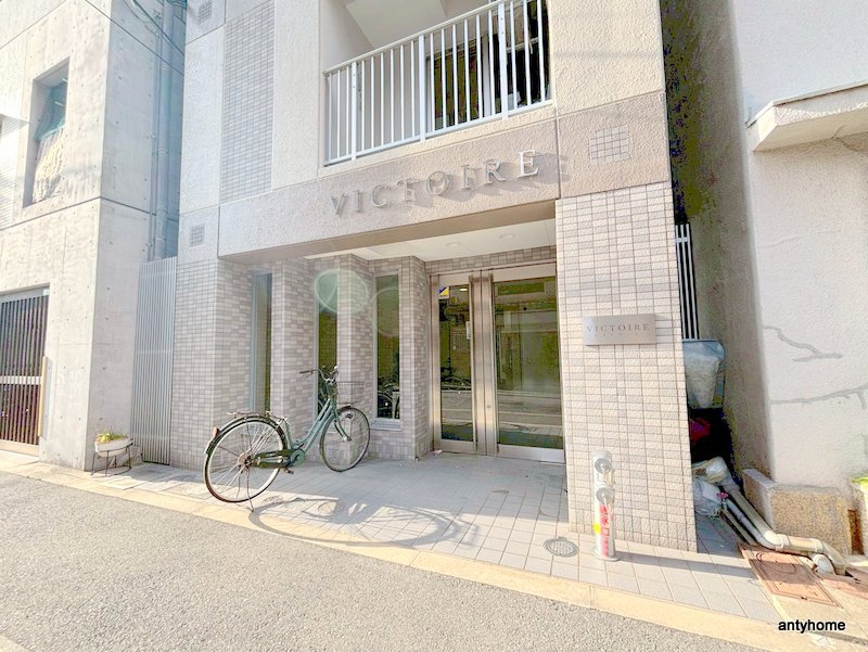 ビクトワーレ　仲介手数料無料のエントランス