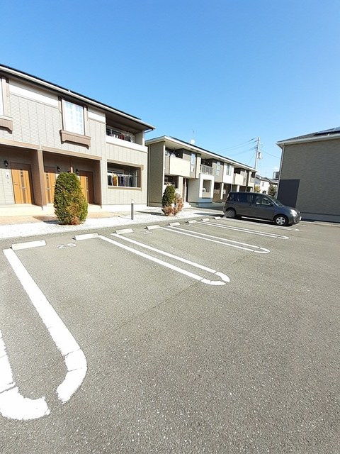 レジデンス　コンフォート　Ｂの駐車場|駐車場