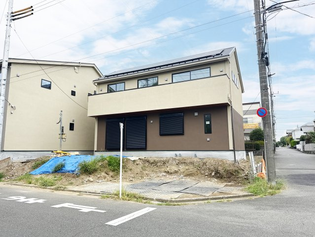 こどもの国駅徒歩10分◆カースペース３台◆太陽光発電×蓄電池～成瀬台 新築戸建～2棟