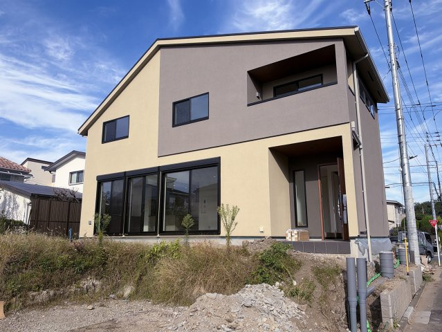 こどもの国駅徒歩10分◆カースペース３台◆太陽光発電×蓄電池～成瀬台 新築戸建～2棟