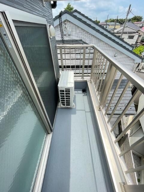 ＣＯＺＹ氷川台のバルコニー