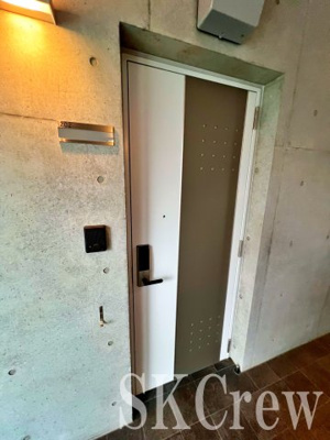 【玄関】 | ヴァレ中野本町 | 別号室の写真です