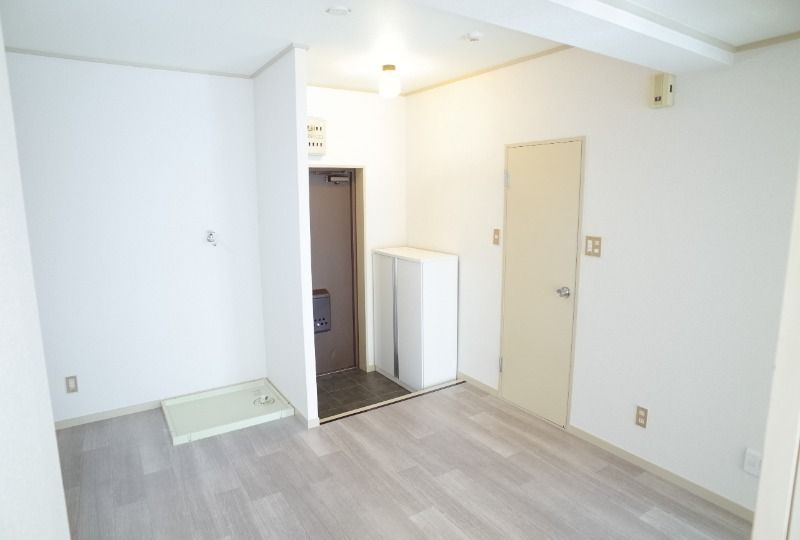 パールハイム市川の玄関