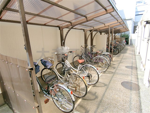 サンライズ大雄のその他共用部分|屋根付きの駐輪場