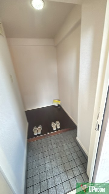 メゾン志水の玄関