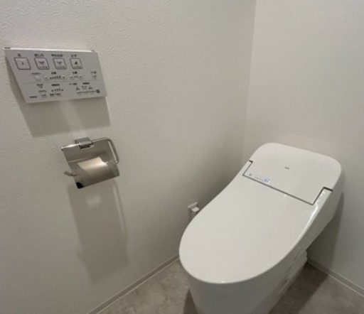 Holomua宝町のトイレ