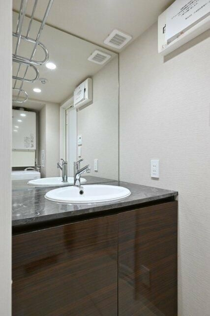 Ａｐａｒｔｍｅｎｔ小石川後楽園の洗面所