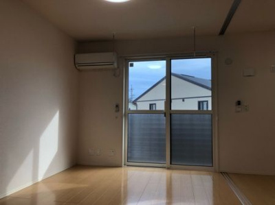 【居間・リビング】 | インコントロ　B棟 | ※同建物同型別のお部屋
