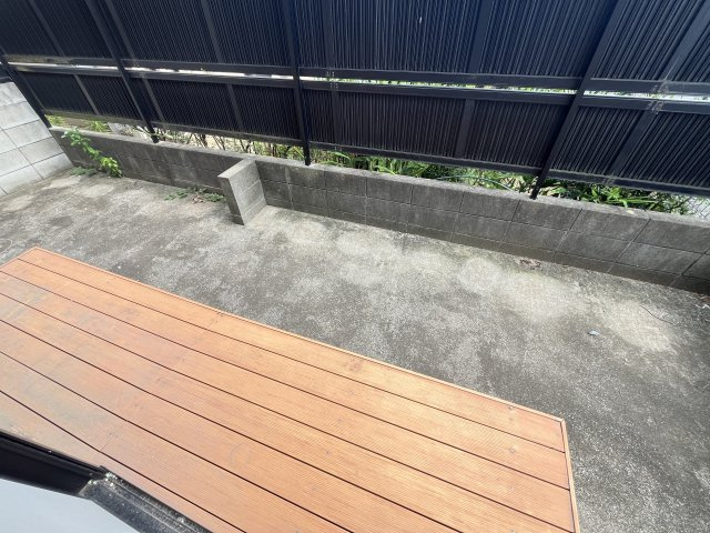 キャッスル下矢切の庭
