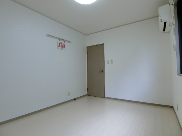 ユーステージ B棟の洋室