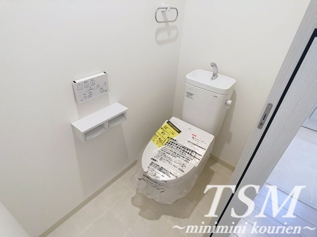 メゾンレヴナ木田町のトイレ