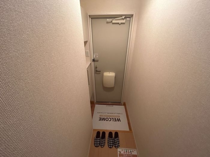 プランドールＭの玄関
