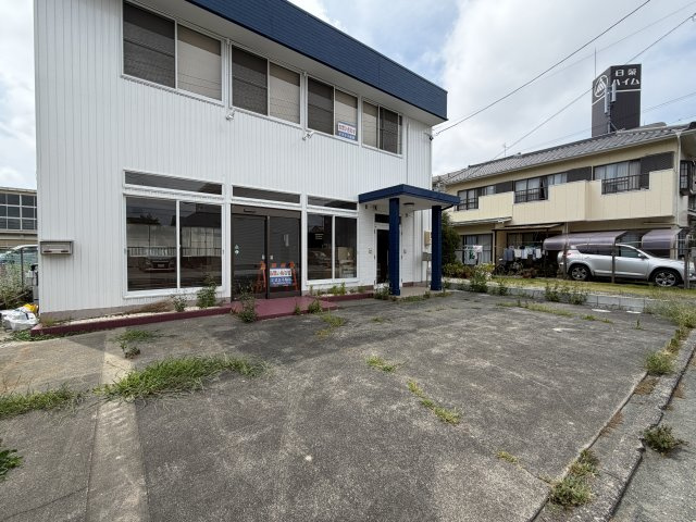 南浅田1丁目店舗・事務所の駐車場